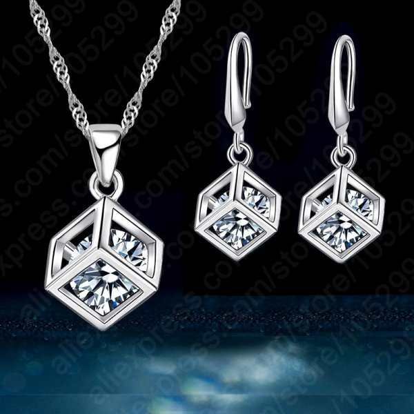 Earrings and necklace set